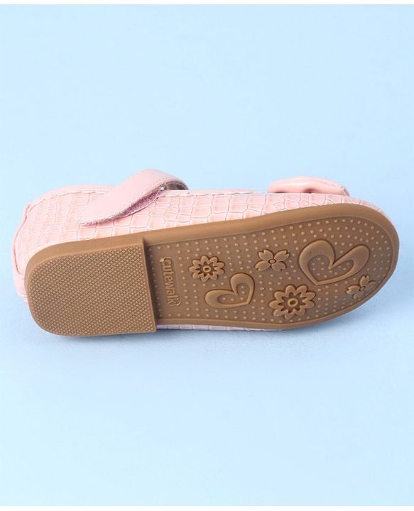 Cute Walk by Babyhug Velcro Closure Bellies with Bow Applique - Pink
