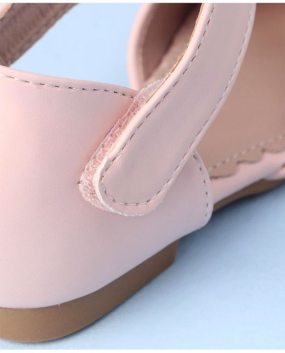 Cute Walk by Babyhug Velcro Closure Bellies with Bow Applique - Pink