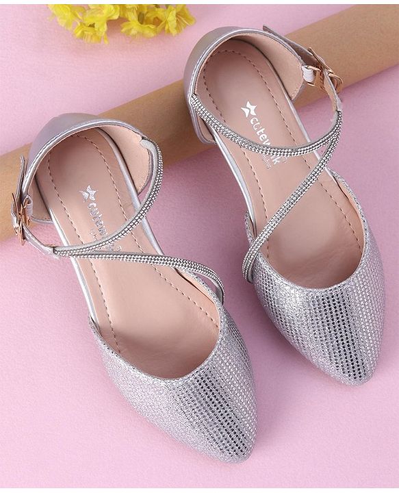 Cute Walk by Babyhug Shimmery & Studded Bellies with Buckle Closure - Sliver