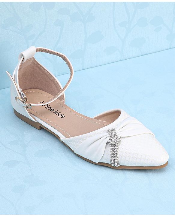 Pine Kids Buckle Closure Bellies with Tie Knot Stud Detailing - White