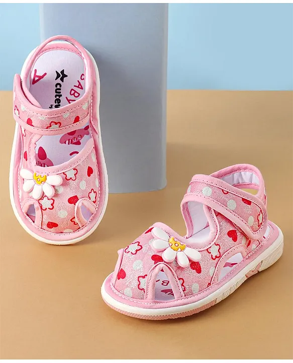 Cute walk discount by babyhug sandals