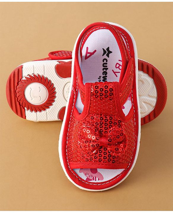 Cute Walk by Babyhug Sandals With Velcro Closure Sequins Detailing & Bow Applique - Red