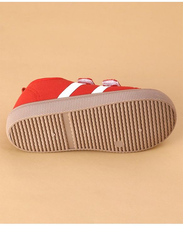 Cute Walk by Babyhug Solid Colour Casual Shoes with Velcro Closure - Red