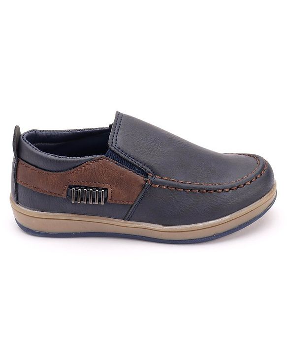 Cute Walk by Babyhug Formal Shoes - Black
