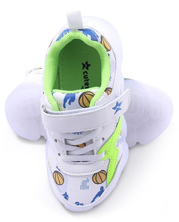 Cute Walk by Babyhug Velcro Closure Sneakers - White & Green