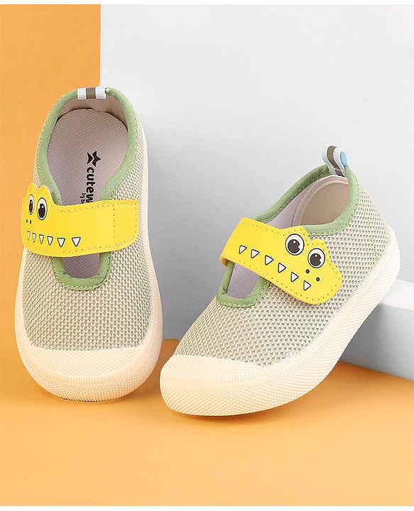 Cute Walk by Babyhug Velcro Closure Casual Shoes - Green