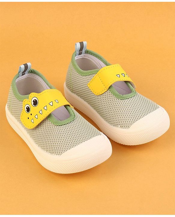 Cute Walk by Babyhug Velcro Closure Casual Shoes - Green