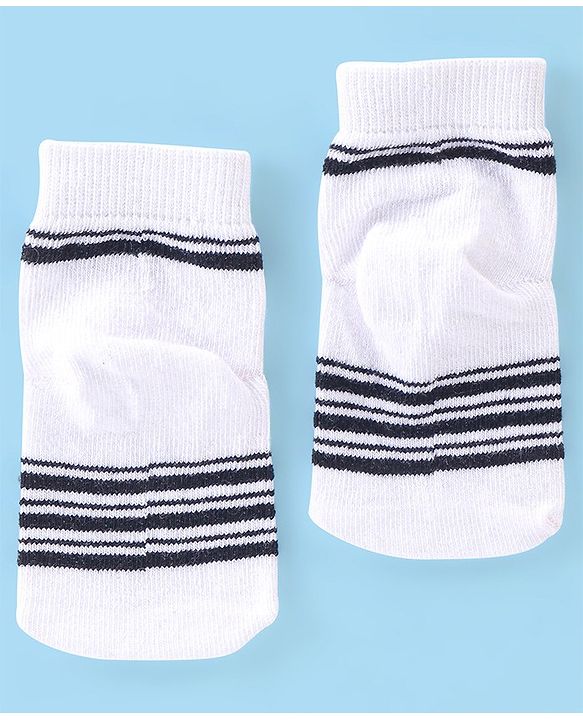 Cutewalk By Babyhug Anti Bacterial Ankle Length Socks Pack Of 5 Bear Print - Navy Blue & White
