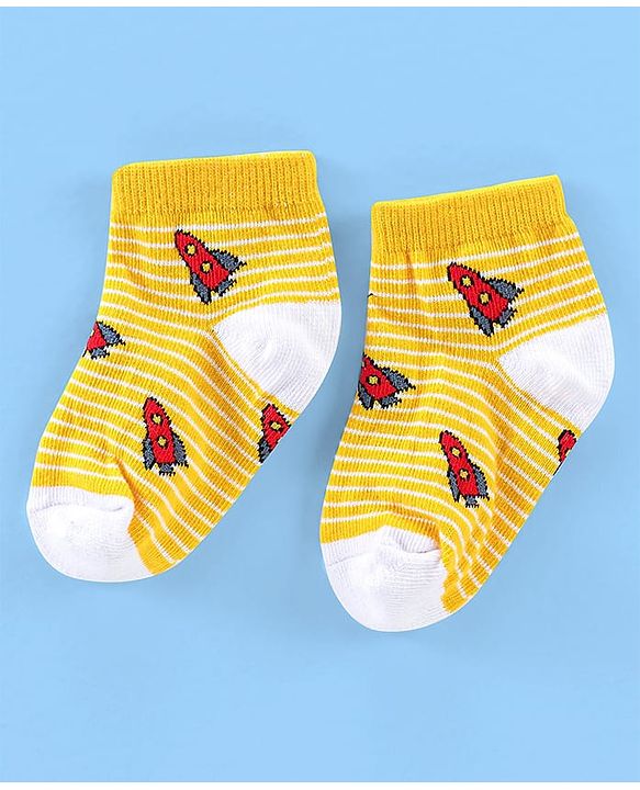 Cute Walk By Babyhug Cotton Anti Bacterial Ankle Length Socks Car & Rocket Design Pack Of 3- Lavender Pink & Blue