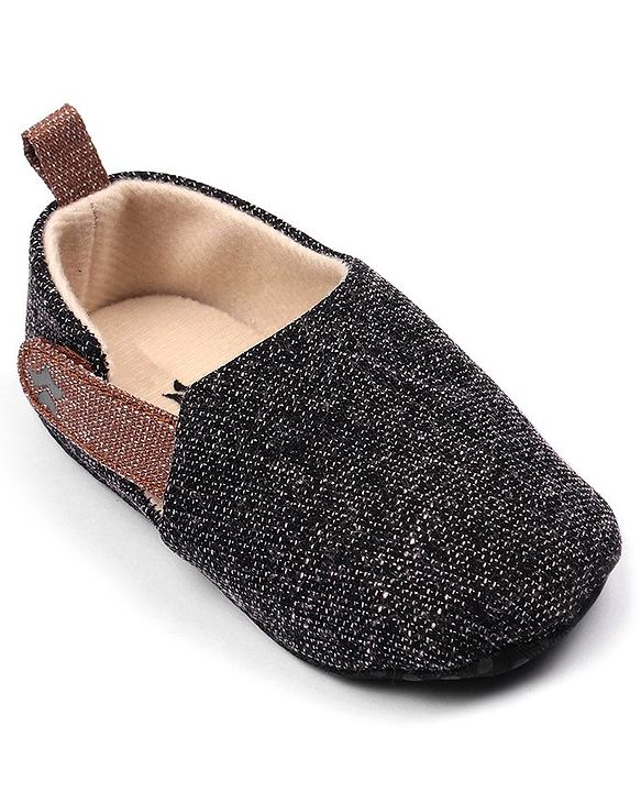 Cute Walk by Babyhug Booties with Velcro Closure - Black