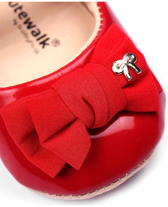 Cute Walk by Babyhug Booties with strap and Bow Applique - Red