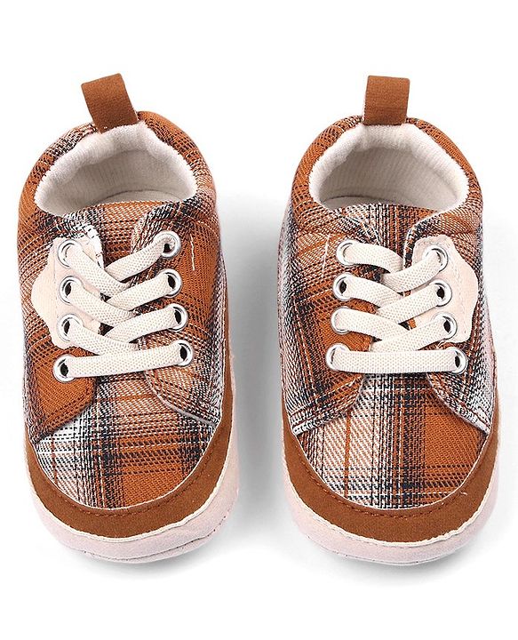 Cute Walk by Babyhug Slip On Checked Booties- Brown