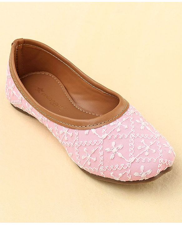 Cute Walk by Babyhug Slip On Embroidered Mojaris - Pink
