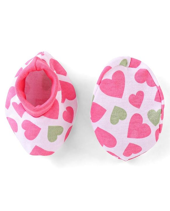 Babyhug 100% Cotton Knit Cap Mittens & Booties Heart Print Pink - Diameter 9 cm