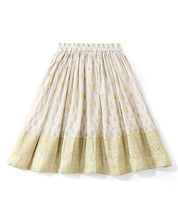 Bbayhug Woven Half Sleeves Brocade Choli & Lehenga Set with Lace Border Dupatta - Red & Off White