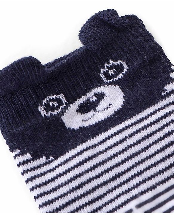 Cute Walk by Babyhug Cotton Blend Non Terry Ankle Length Socks Heart Design - Red