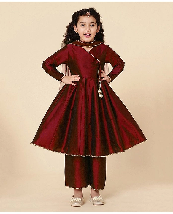 Winter Suits || Velvet kurti Designs || Latest Velvet Dress Design ||  Winter Kurti And Suits 20… | Velvet pakistani dress, Velvet dress designs,  Velvet dress design