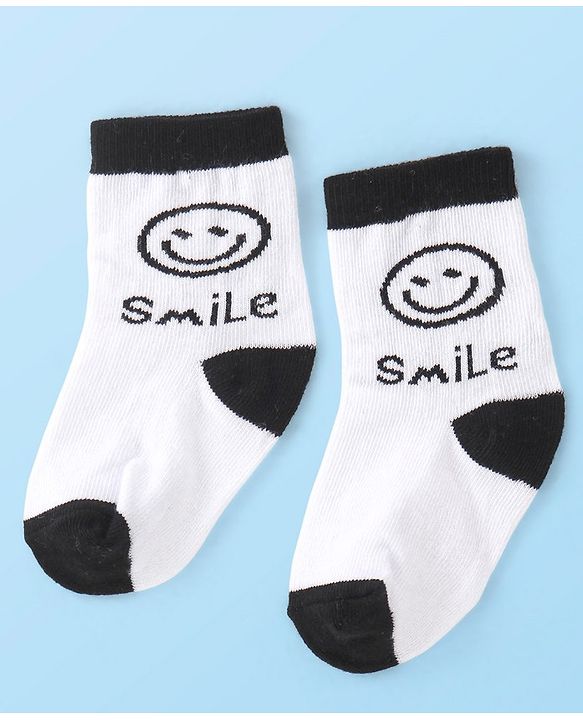 Cute Walk By Babyhug Non Terry Anti Bacterial Ankle Length Socks With Smile Design Pack Of 3 - White & Black