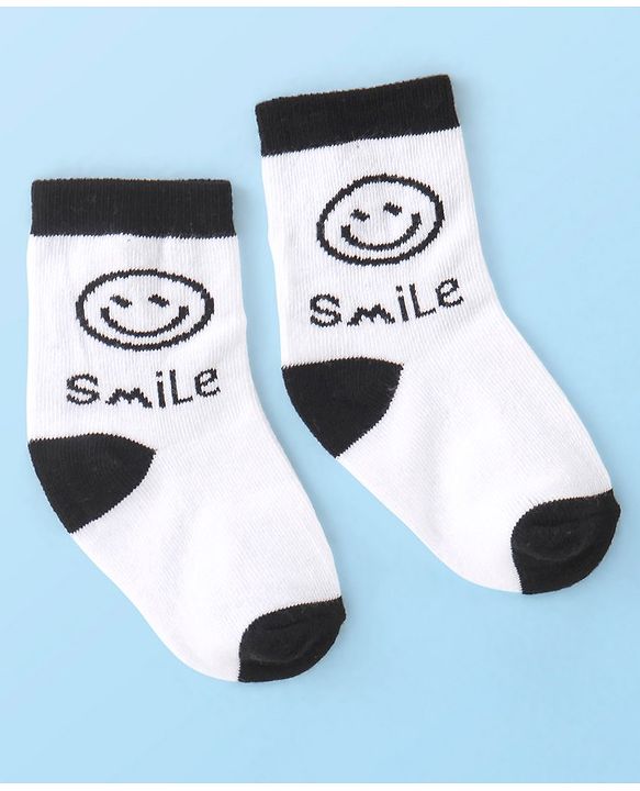 Cute Walk By Babyhug Non Terry Anti Bacterial Ankle Length Socks With Smile Design Pack Of 3 - White & Black
