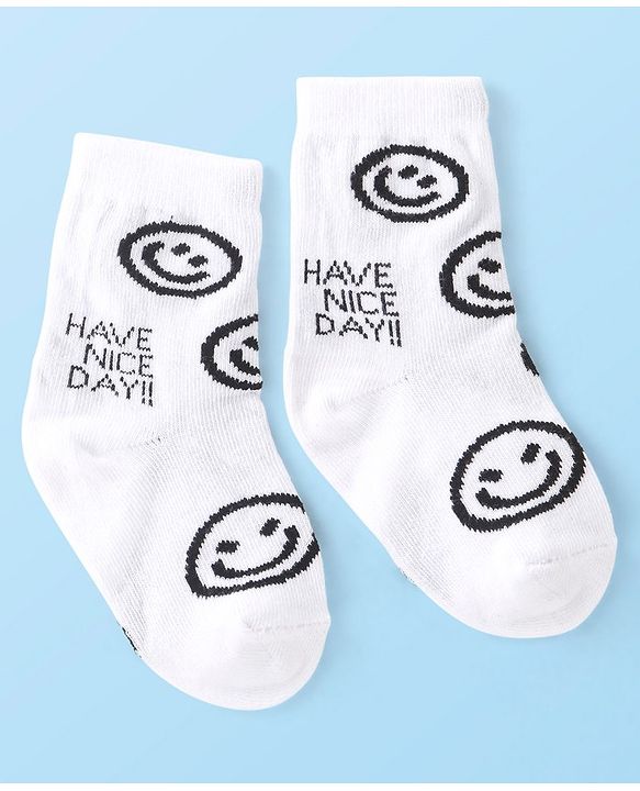 Cute Walk By Babyhug Non Terry Anti Bacterial Ankle Length Socks With Smile Design Pack Of 3 - White & Black