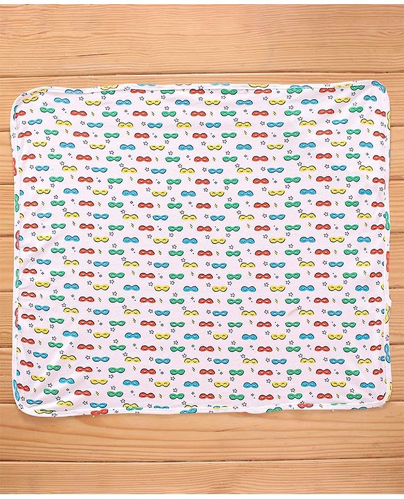 Babyhug Cotton Interlock Printed Towel with Hood L 76 x B 76 cm - Multicolour