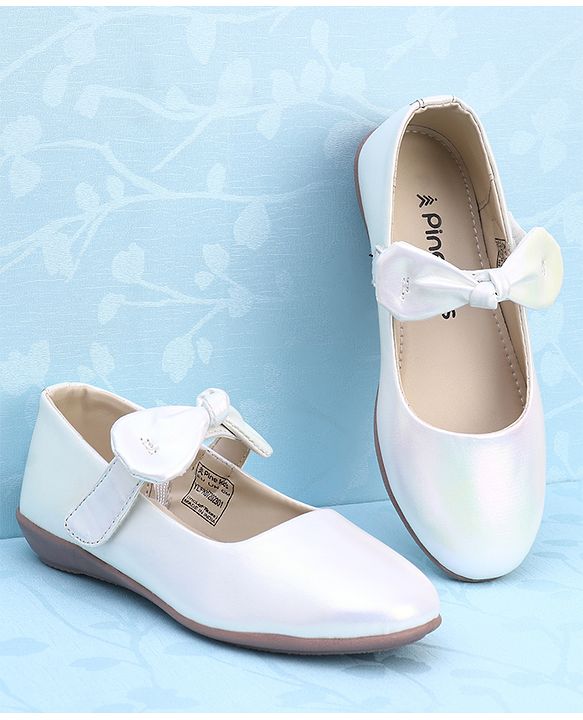 Pine Kids Ballerina with Bow Applique & Velcro Closure - Golden