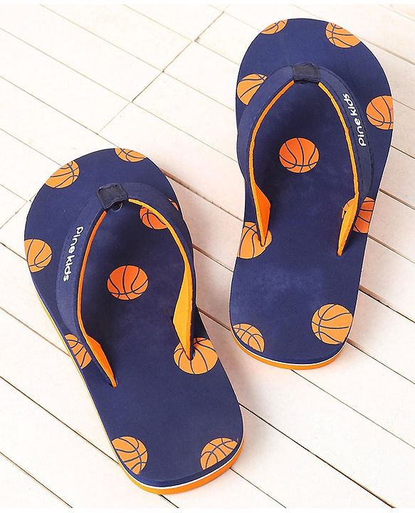 Pine Kids Flip Flops Football Print - Blue