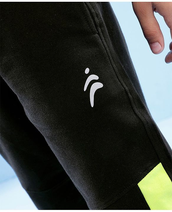 Pine Active Cotton Lycra Full Length Stretchable Anti Bacterial Solid Color Joggers - Black