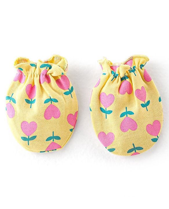Babyhug 100% Cotton Cap Mittens & Booties Set With Floral Print Yellow - Diameter 9.5 cm