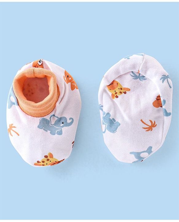 Babyhug 100% Cotton Knit Cap Mittens & Booties Wild Animal Print - White