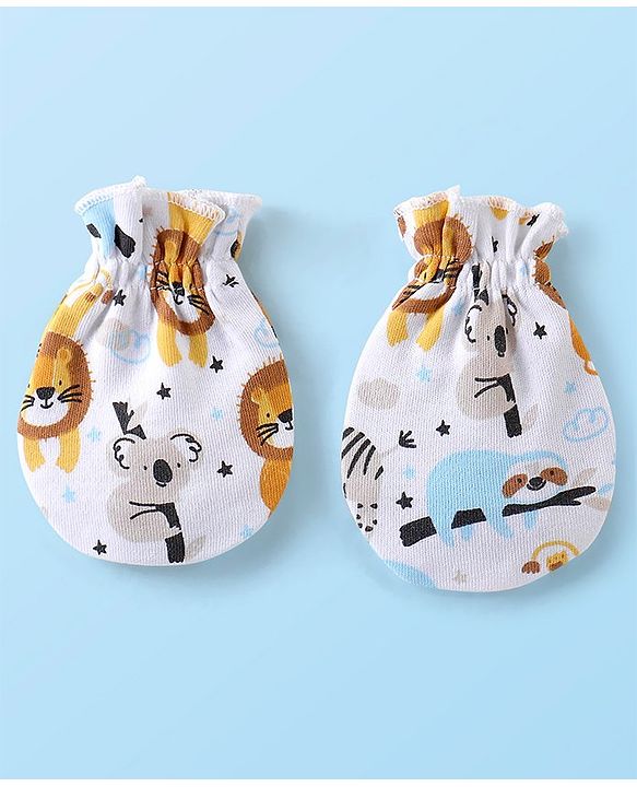 Babyhug 100% Cotton Knit Cap Mittens & Booties Set with Lion Print - White