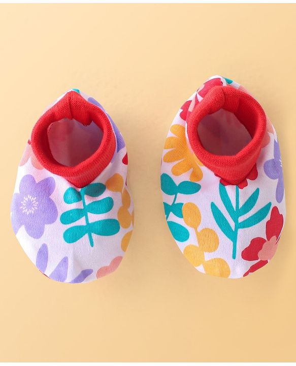 Babyhug 100% Cotton Knit Cap Mittens & Booties Set with Floral Print - Red