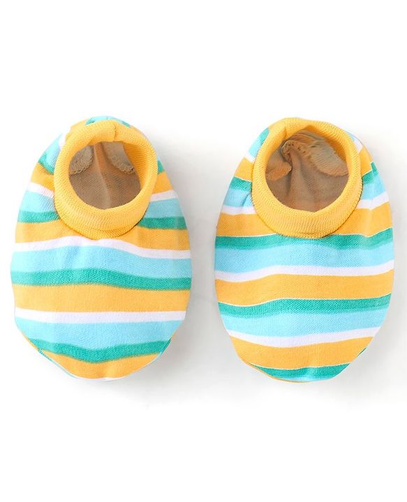 Babyhug 100% Cotton Onesies with Leggings and Cap Mittens Booties With Frog Print & Striped - Yellow & Green