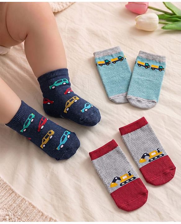 Cute Walk By Babyhug Cotton Knit Anti Bacterial Ankle Length Socks Car Design Pack Of 3 - Multicolour