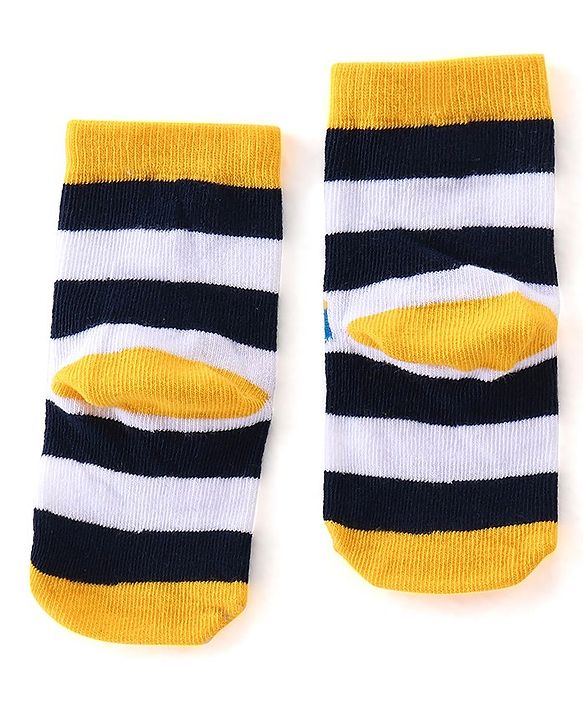 Cute Walk By Babyhug Cotton Knit Anti Bacterial Ankle Length Socks Car Design Pack Of 3 - Multicolour