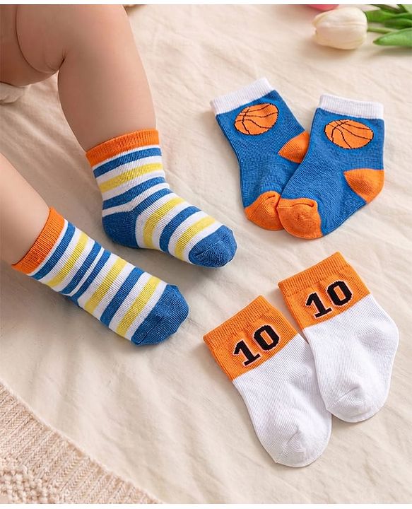Cute Walk By Babyhug Cotton Knit Anti Bacterial Ankle Length Socks Basket Ball Design Pack Of 3 - Multicolour