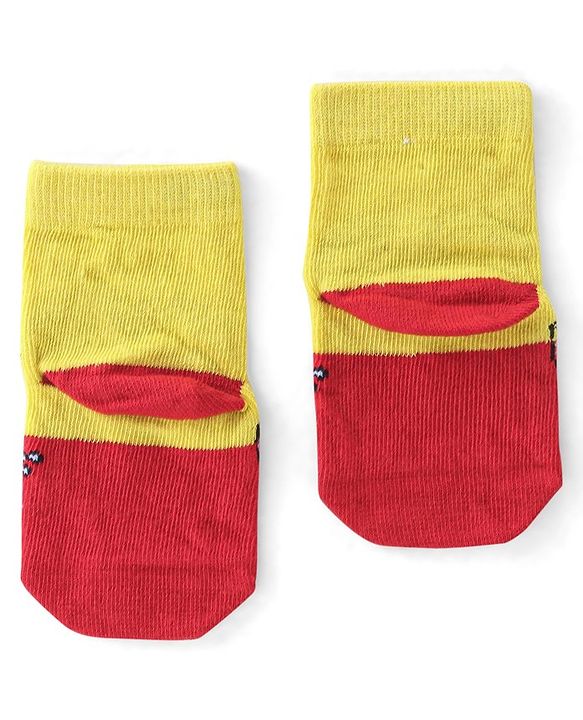 Cute Walk by Babyhug Terry Knit Ankle Length Anti Bacterial Socks Snoopy Design - Multicolour