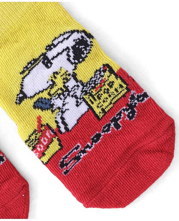 Cute Walk by Babyhug Terry Knit Ankle Length Anti Bacterial Socks Snoopy Design - Multicolour