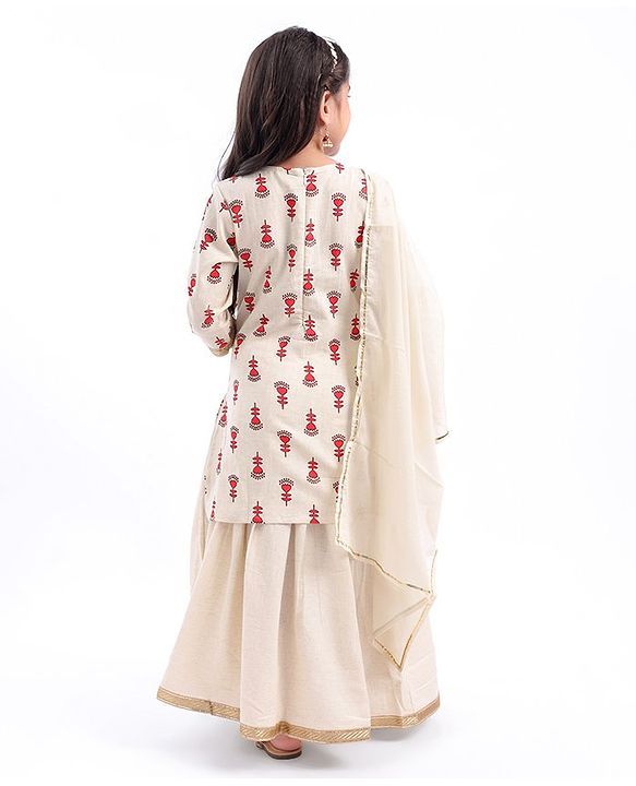 Babyhug 100% Cotton Three Fourth Sleeves Kurti Ghagra And Dupatta With Floral Print - Off White