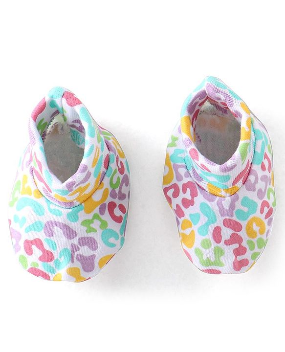 Babyhug 100% Cotton Knit Printed Mittens & Booties - Multicolor
