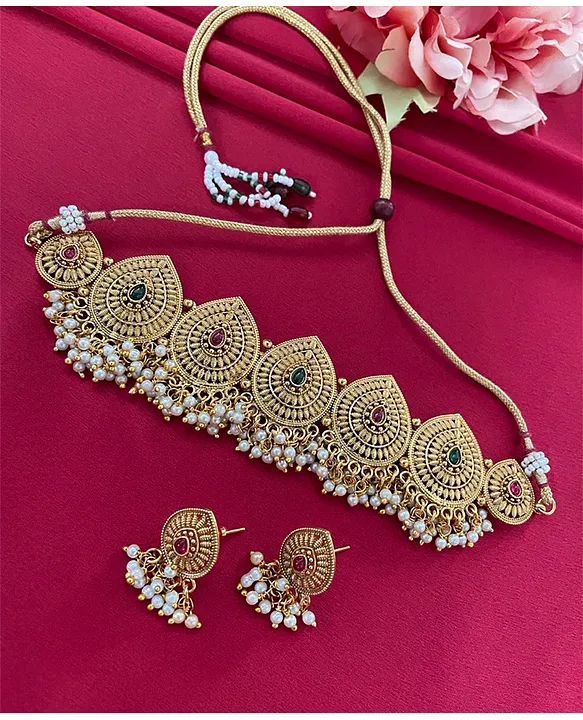 Buy Sukkhi Fascinate Gold Plated Kundan & Pearl Choker Necklace Set for  Women Online at Best Prices in India - JioMart.