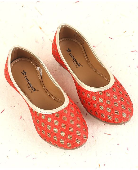 Cute Walk by Babyhug Foil Print Mojaris - Red