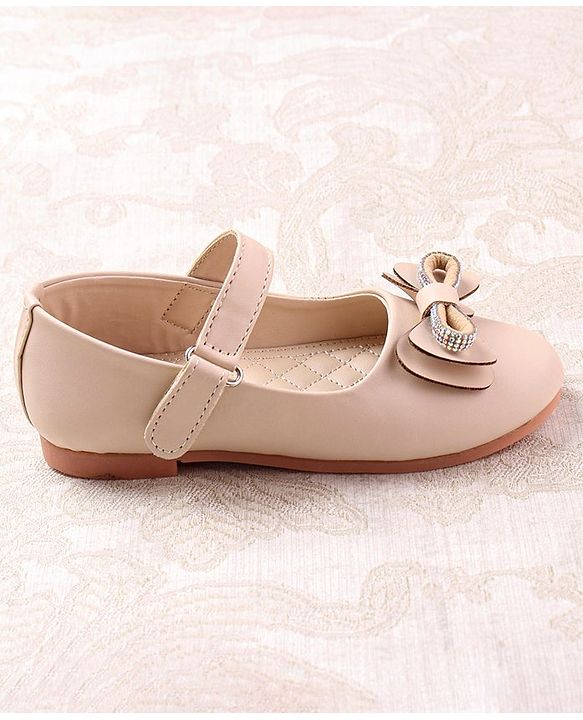 Cute Walk by Babyhug Bellies & Peep Toes Female White 26