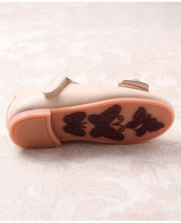 Cute Walk by Babyhug Bellies & Peep Toes Female White 26