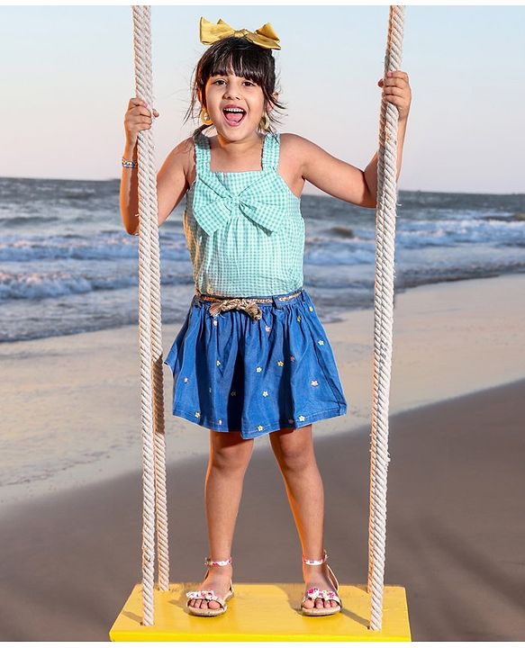 Babyhug Seer Sucker Sleeveless Woven Top with Smocking & Bow Detailing Checkered - Green & White
