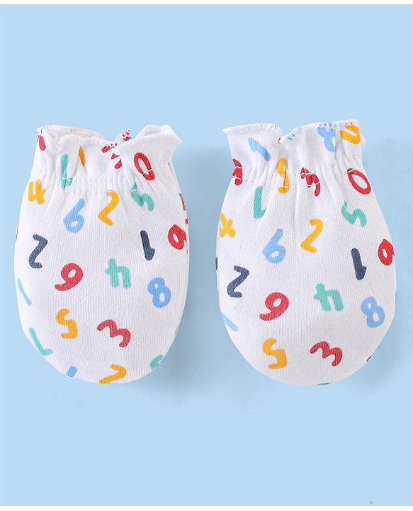 Babyhug 100% Cotton Knit Cap Mittens & Booties Number Print - Multicolour