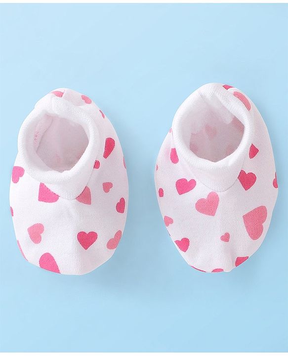 Babyhug 100% Cotton Knit Cap Mittens & Booties Set Heart Print - White