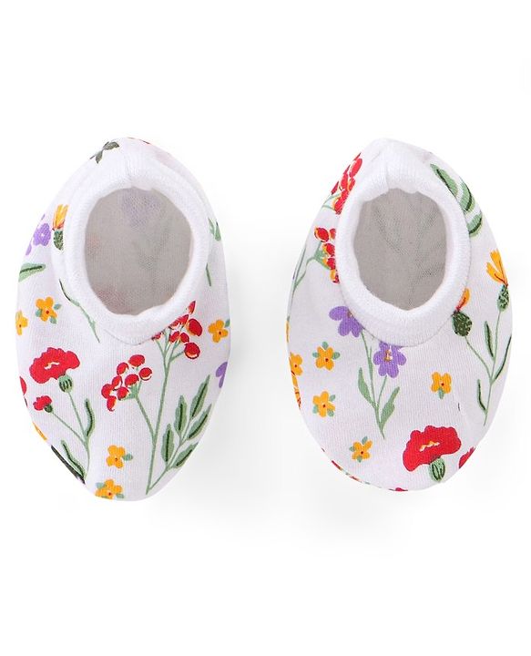 Babyhug 100% Cotton Knit Cap Mittens & Booties With Floral Print - White