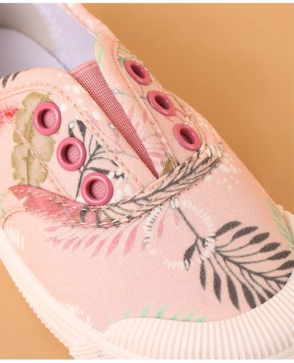 Cute Walk by Babyhug Slip On Style Casual Shoes Leaf Print - Pink - EU 25 Pink