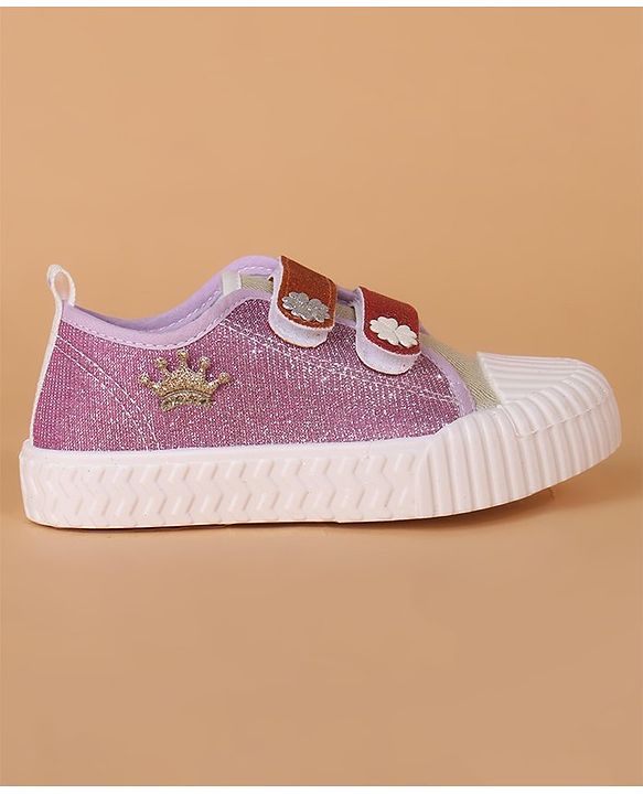 Cute Walk by Babyhug Casual Shoes Floral Patch - Purple